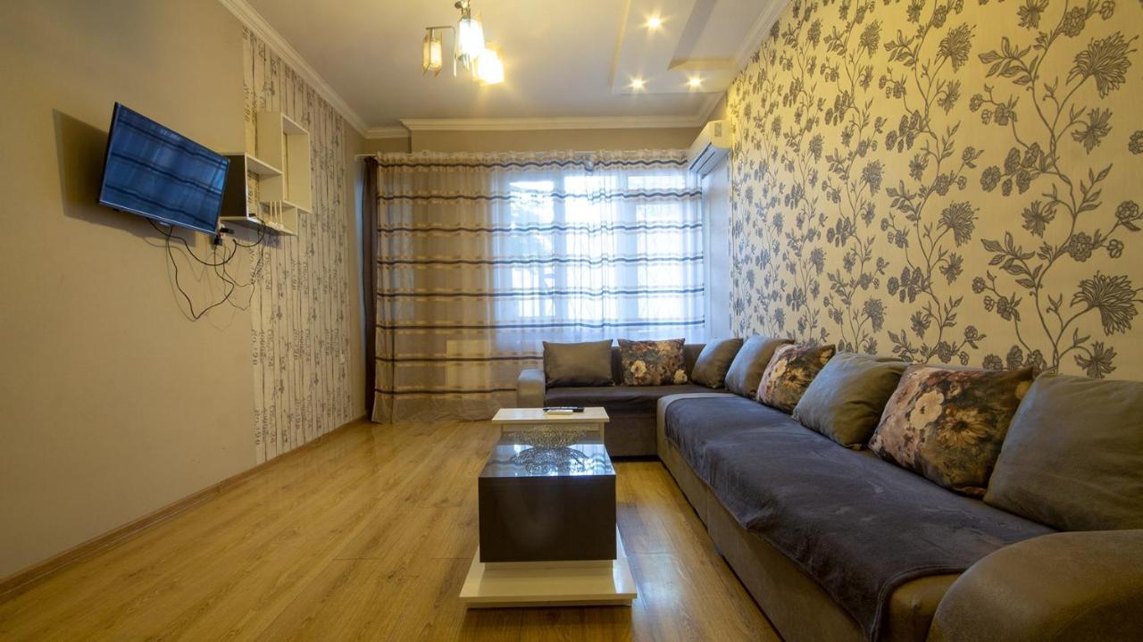 Home Apartments Tbilisi Esterno foto