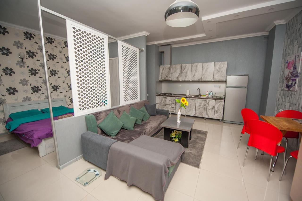 Home Apartments Tbilisi Esterno foto